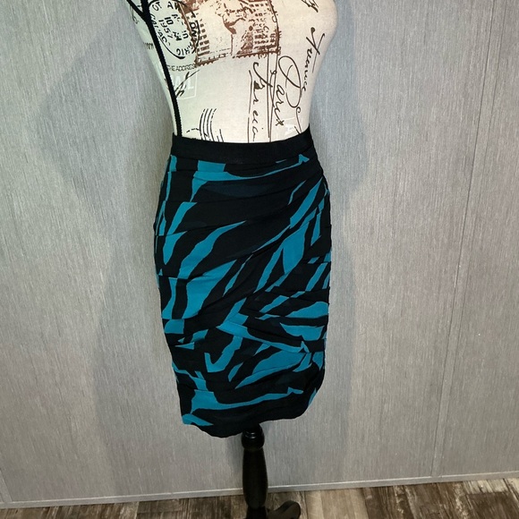 DKNY Black and Teal Pencil Skirt Size 6 - Picture 2 of 7